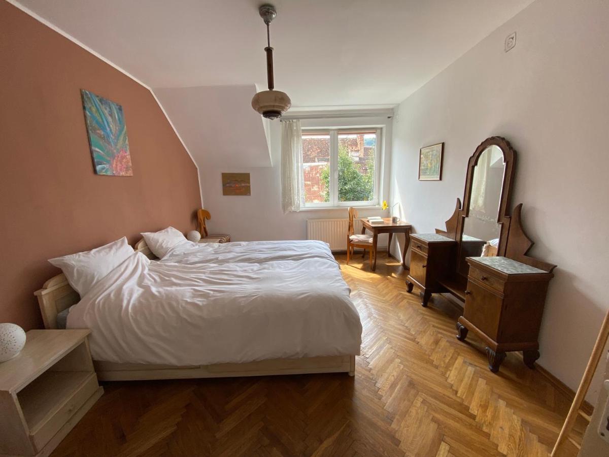 Rose'S Oldtown Apartment ブラショフ エクステリア 写真