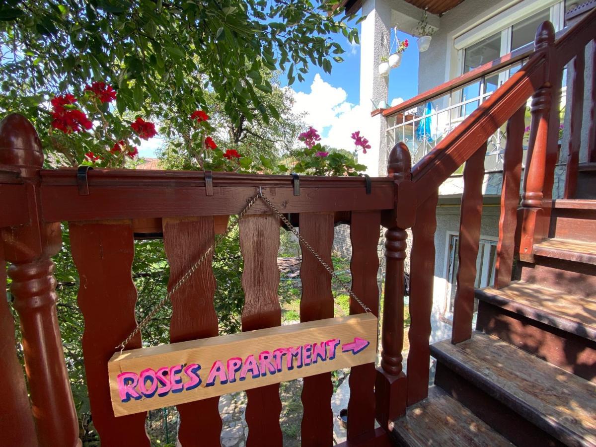 Rose'S Oldtown Apartment ブラショフ エクステリア 写真