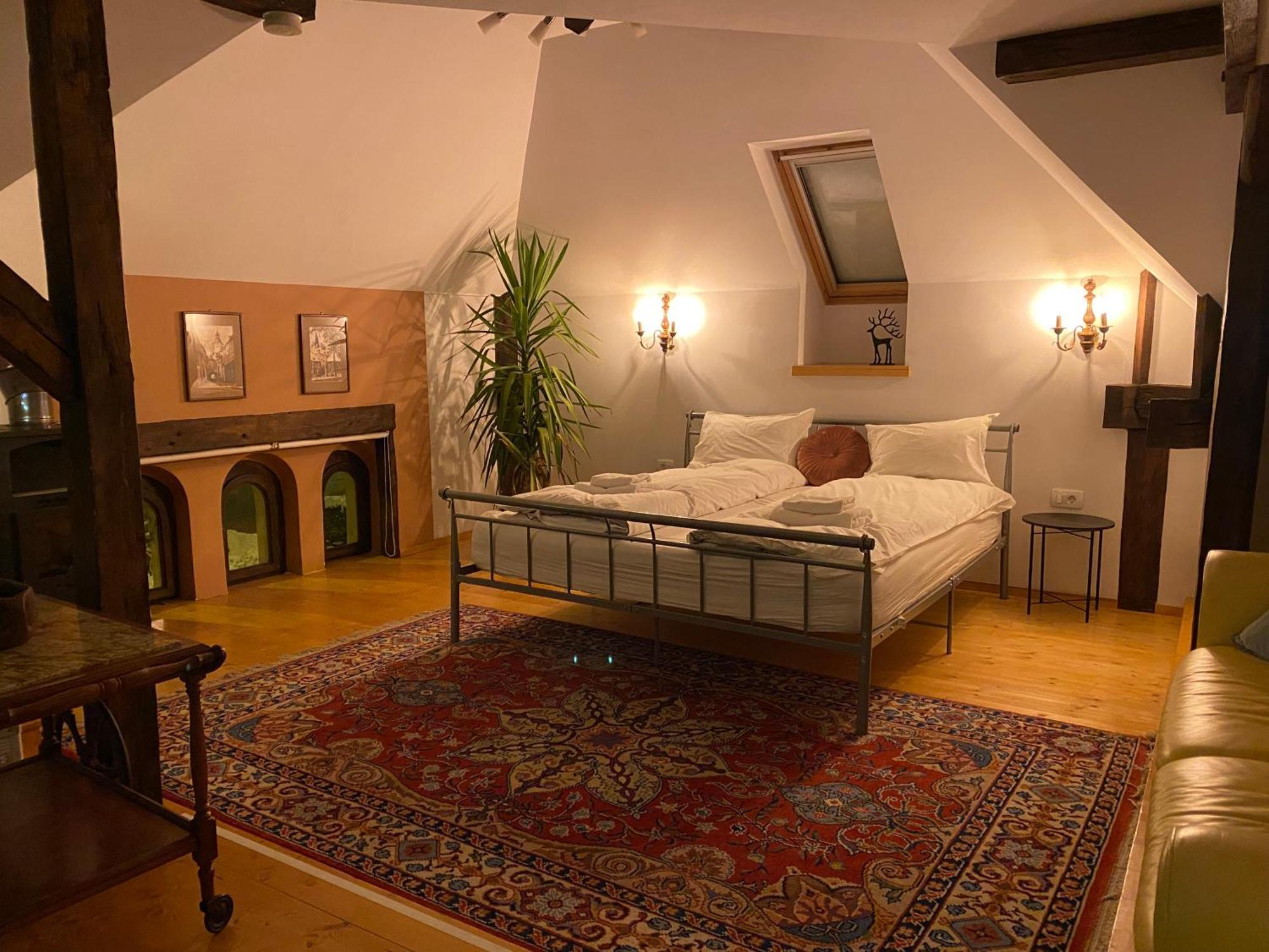 Rose'S Oldtown Apartment ブラショフ エクステリア 写真